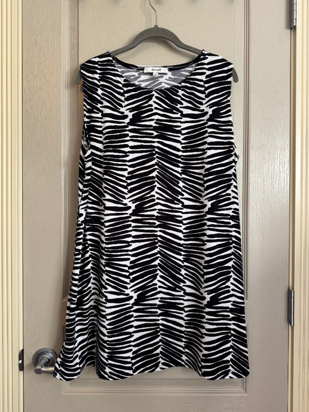 Sympli Sleeveless Tunic Top